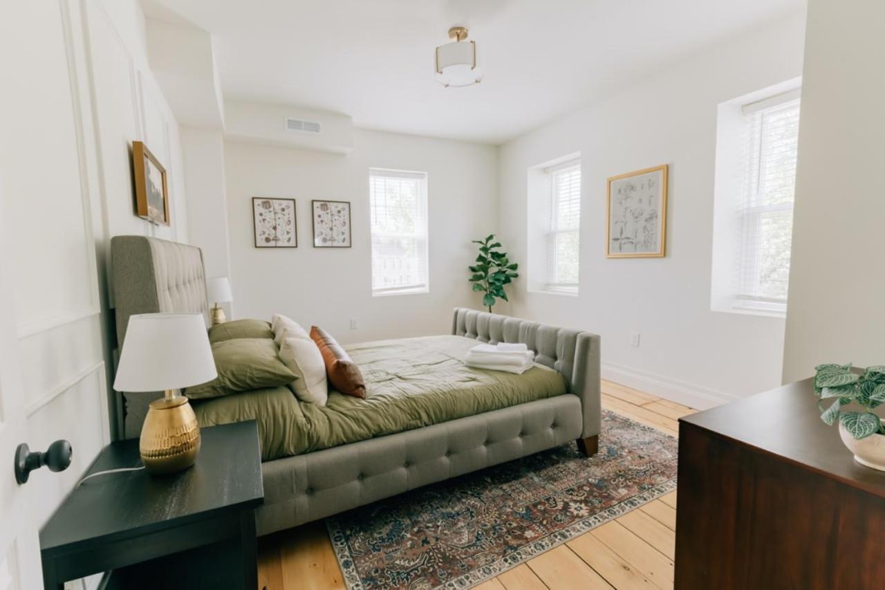 Newly Renovated Vintage Inspired Large 4 Bedroom Home Mount Joy Exterior photo